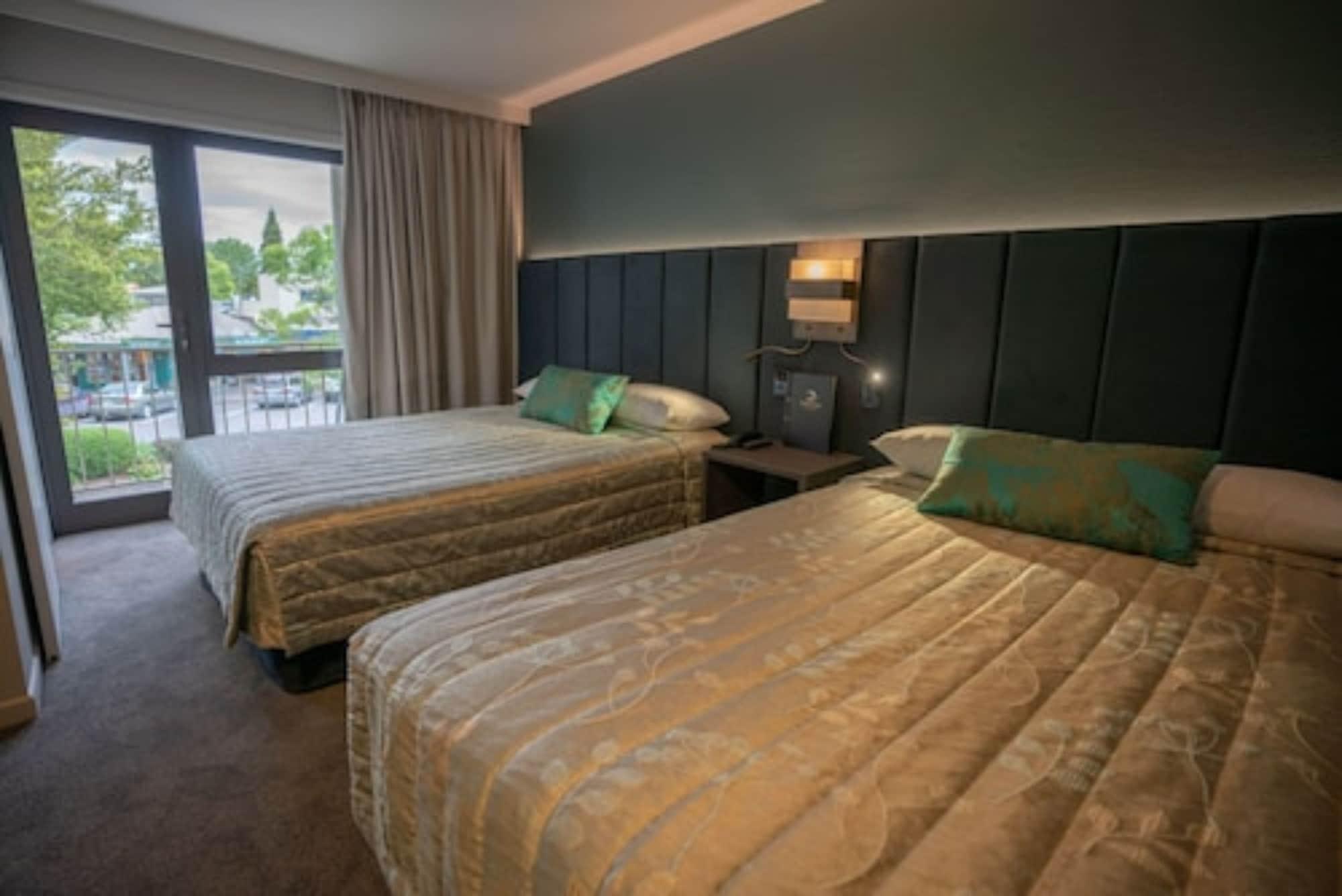 Distinction Luxmore Hotel Te Anau Luaran gambar